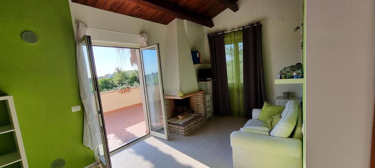 Casale Angela Apartment Torrevecchia Teatina Exterior photo
